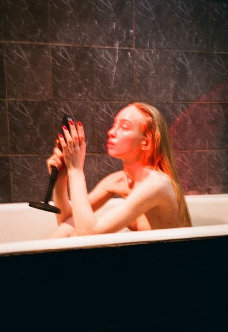 Nacktes geleaktes OnlyFans-Foto von Polina Kobzeva