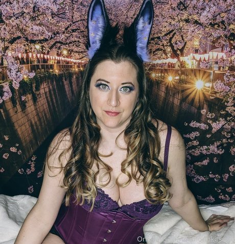Naken läckt OnlyFans-bild av Lady Kitsune