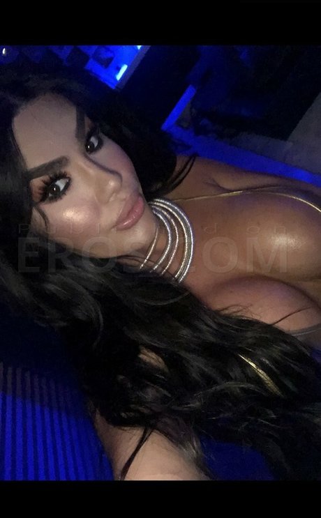 Nøgent lækket OnlyFans-billede af Nova Escobar