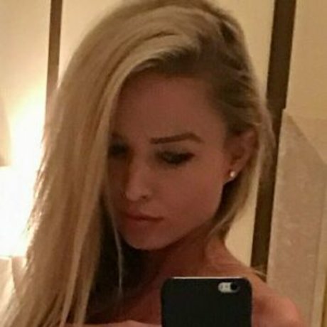 Foto nua vazada do OnlyFans de Kiss Kara