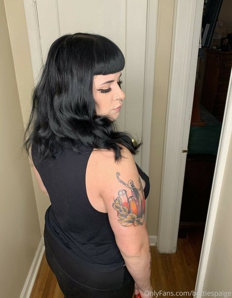 Nagie wyciekłe zdjęcie OnlyFans od Bettiespaige