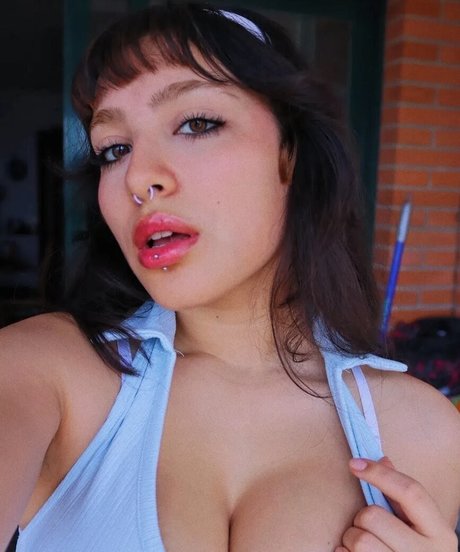 Обнаженная фотография утечки OnlyFans от Bbybluh