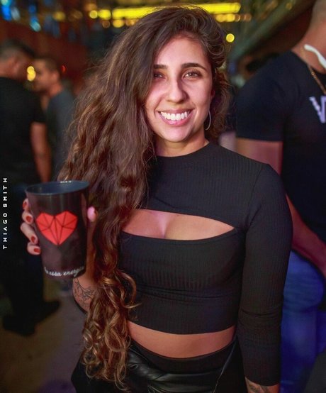 Nahá fotka uniklých OnlyFans od Lorena Porto