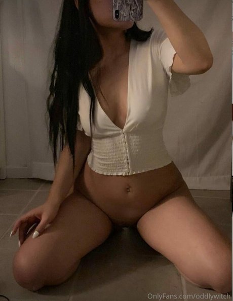 Oddlywitch OnlyFans