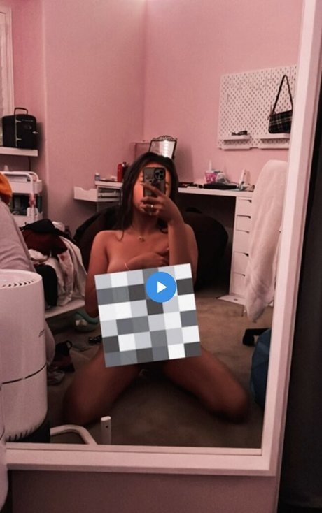 Naken lekkede OnlyFans-bilde av Kaitlynlean