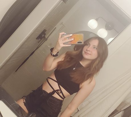 Vicky Kunia OnlyFans 유출 누드 사진