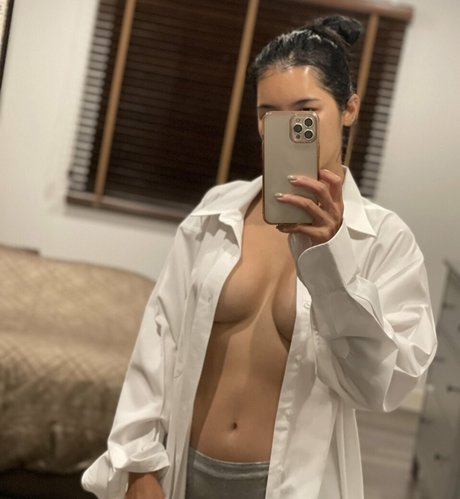 Foto desnuda filtrada de OnlyFans de Natt Kejsarin