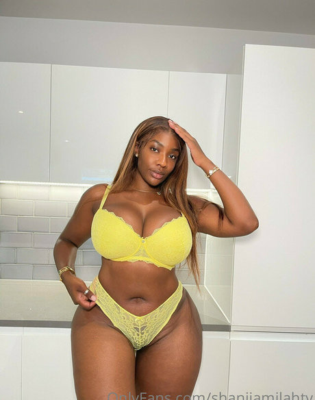Nagie wyciekłe zdjęcie OnlyFans od Shani Jamilah