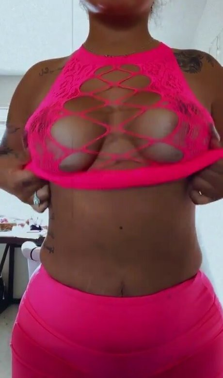 Обнаженная фотография утечки OnlyFans от Danaalotaibi
