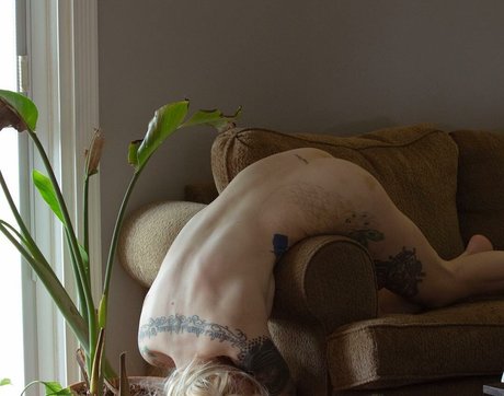 Alaston vuotanut OnlyFans-kuva Lucy Everleigh
