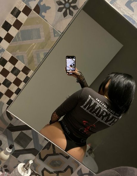 Morenamore OnlyFans 유출 누드 사진