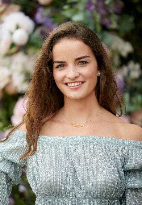 Naken läckt OnlyFans-bild av Catie Munnings