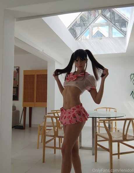 Leni Doll