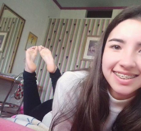Nahá fotka uniklých OnlyFans od Rapha Feet