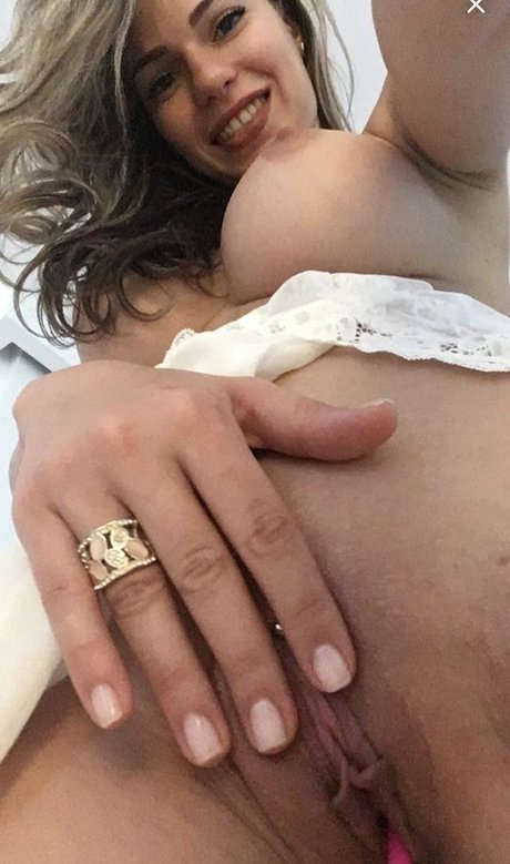Nahá fotka uniklých OnlyFans od Anne Parker