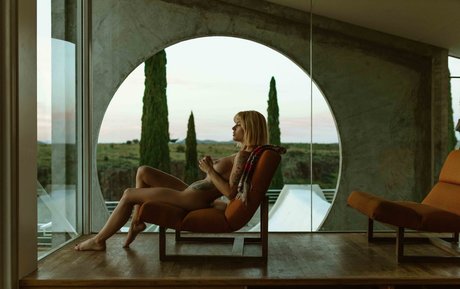 Naken lekkede OnlyFans-bilde av Marilyn Milk