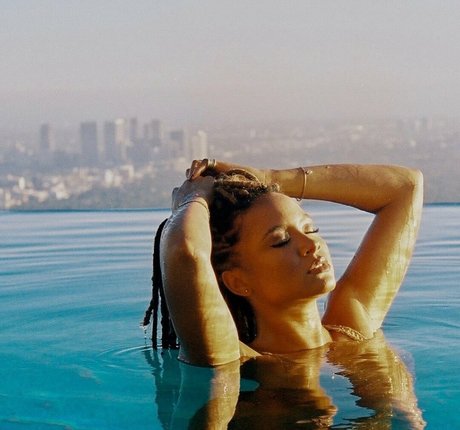 Nagie wyciekłe zdjęcie OnlyFans od Rhyon Nicole Brown