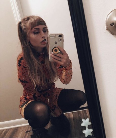 Alaston vuotanut OnlyFans-kuva Evergreenosa