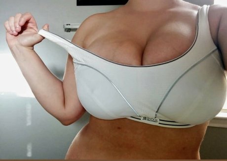 Avery Millah OnlyFans