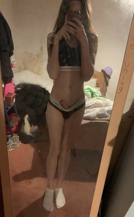 Alaston vuotanut OnlyFans-kuva Jade Xx