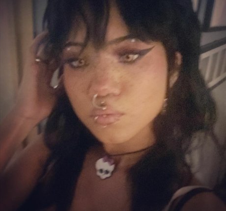 Nahá fotka uniklých OnlyFans od Saintsgoth