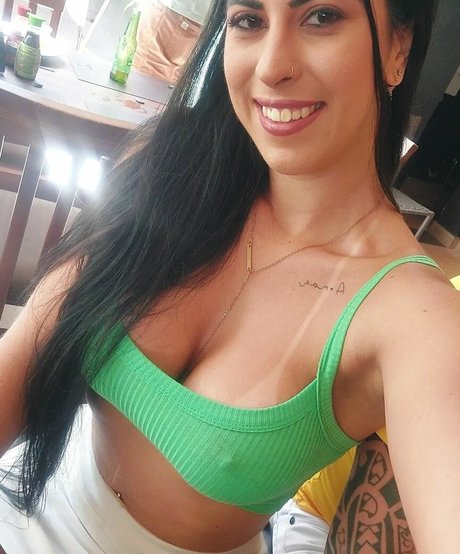 Naken läckt OnlyFans-bild av Thalyta Rodrigues