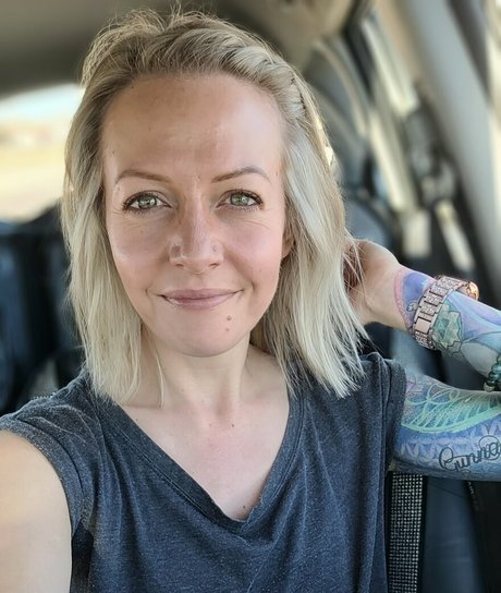 Nacktes geleaktes OnlyFans-Foto von Summer Moore