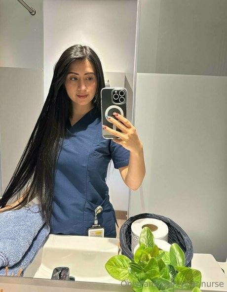 Naakte gelekte OnlyFans-foto van Pilarnurse