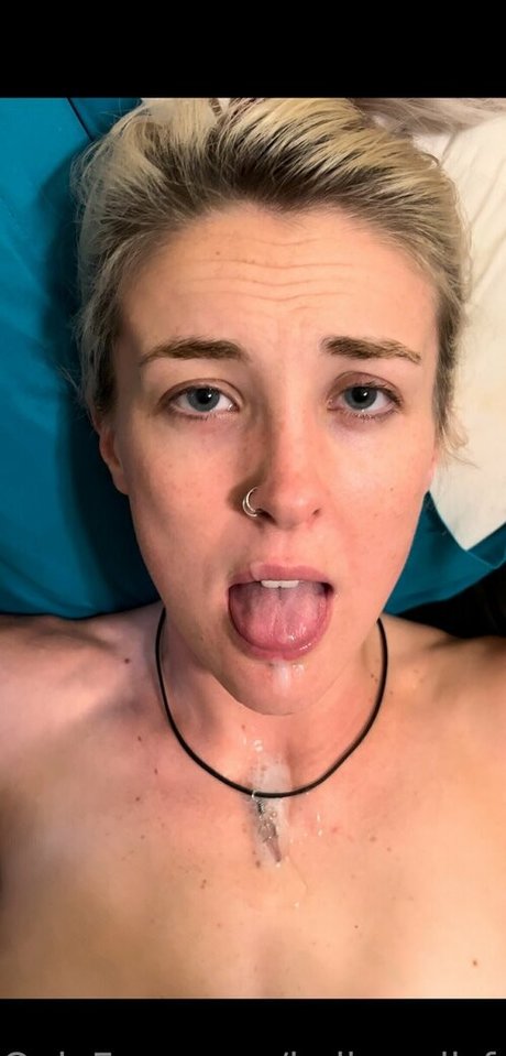 Naken lekkede OnlyFans-bilde av Kalismallz