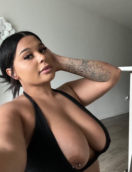 Naken läckt OnlyFans-bild av Laixxx