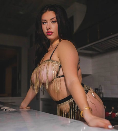 Lexi Winters