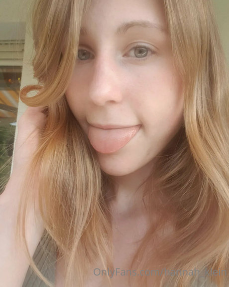 Naken lekkede OnlyFans-bilde av Hannah Klein