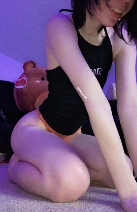 Ashleigh OnlyFans 유출 누드 사진