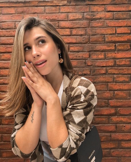 Naken läckt OnlyFans-bild av Maddi
