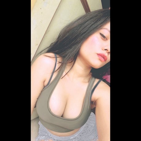 Nahá fotka uniklých OnlyFans od Estcy