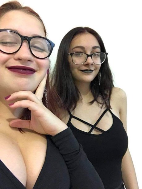 Isabella Falgarona OnlyFansリークヌード写真
