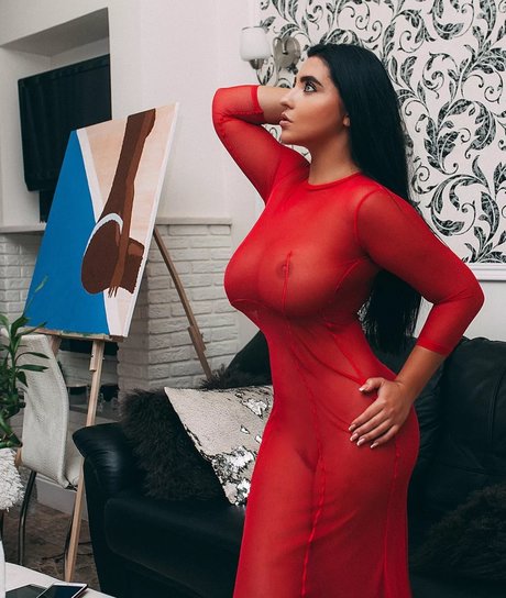 Naken lekkede OnlyFans-bilde av Vyeta Mustafina