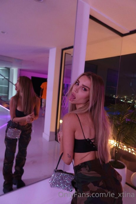 Naakte gelekte OnlyFans-foto van Kristina Levina