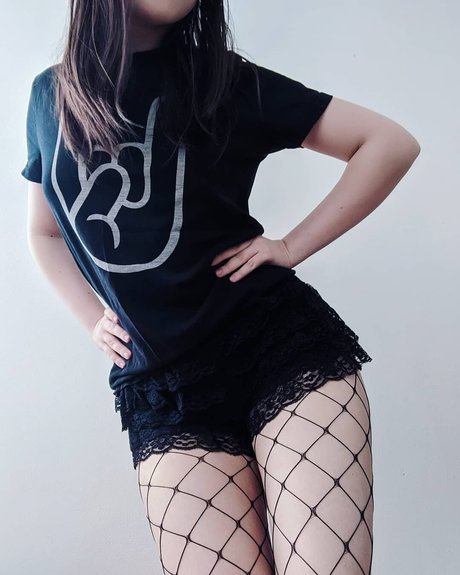 Hailly Senpai