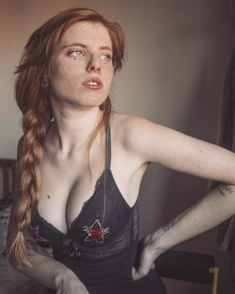 Lucilla Jiggly