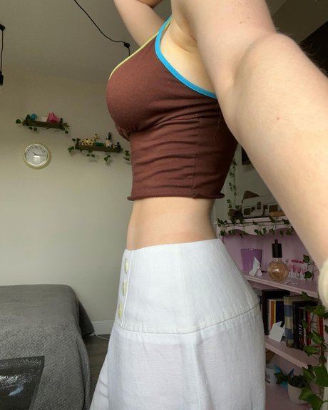 Naken läckt OnlyFans-bild av M Ae 3