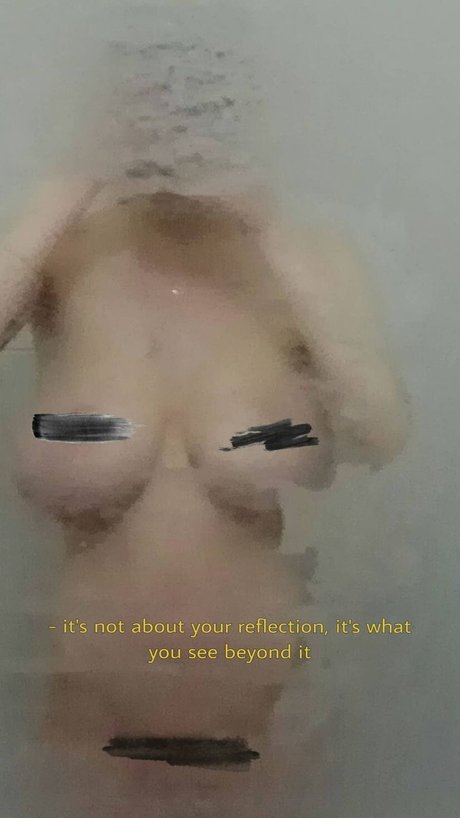 Naken lekkede OnlyFans-bilde av Yasmin Avrahami