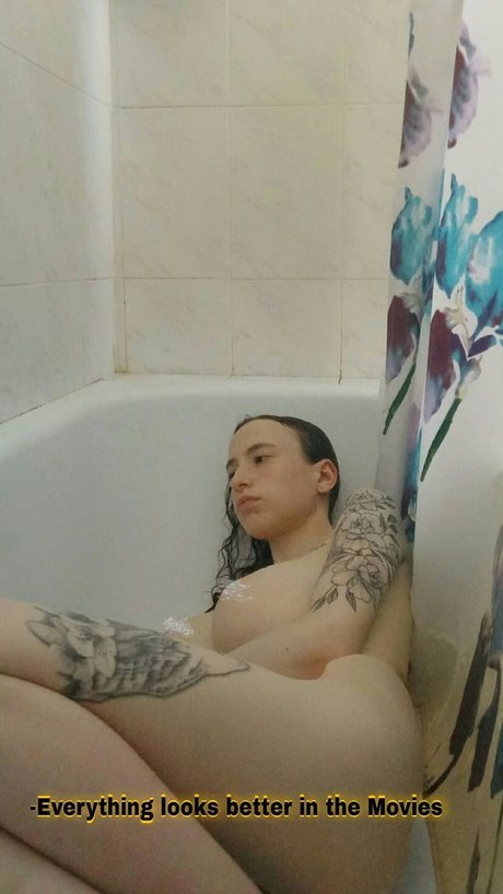 Nahá fotka uniklých OnlyFans od Yasmin Avrahami
