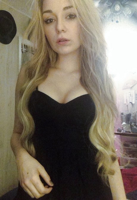 Elyse Summer