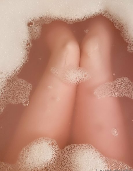 Lovelythighs