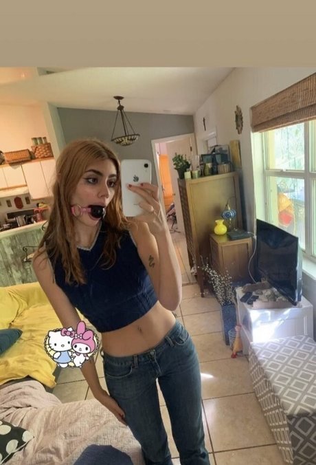 Whoreonica