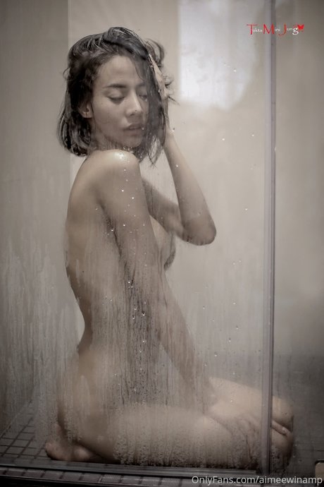 Naken läckt OnlyFans-bild av Win Amp