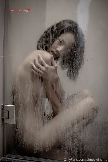Nahá fotka uniklých OnlyFans od Win Amp