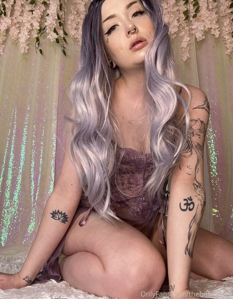 Naken läckt OnlyFans-bild av The Baby Paige