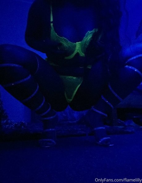 Flamelilly